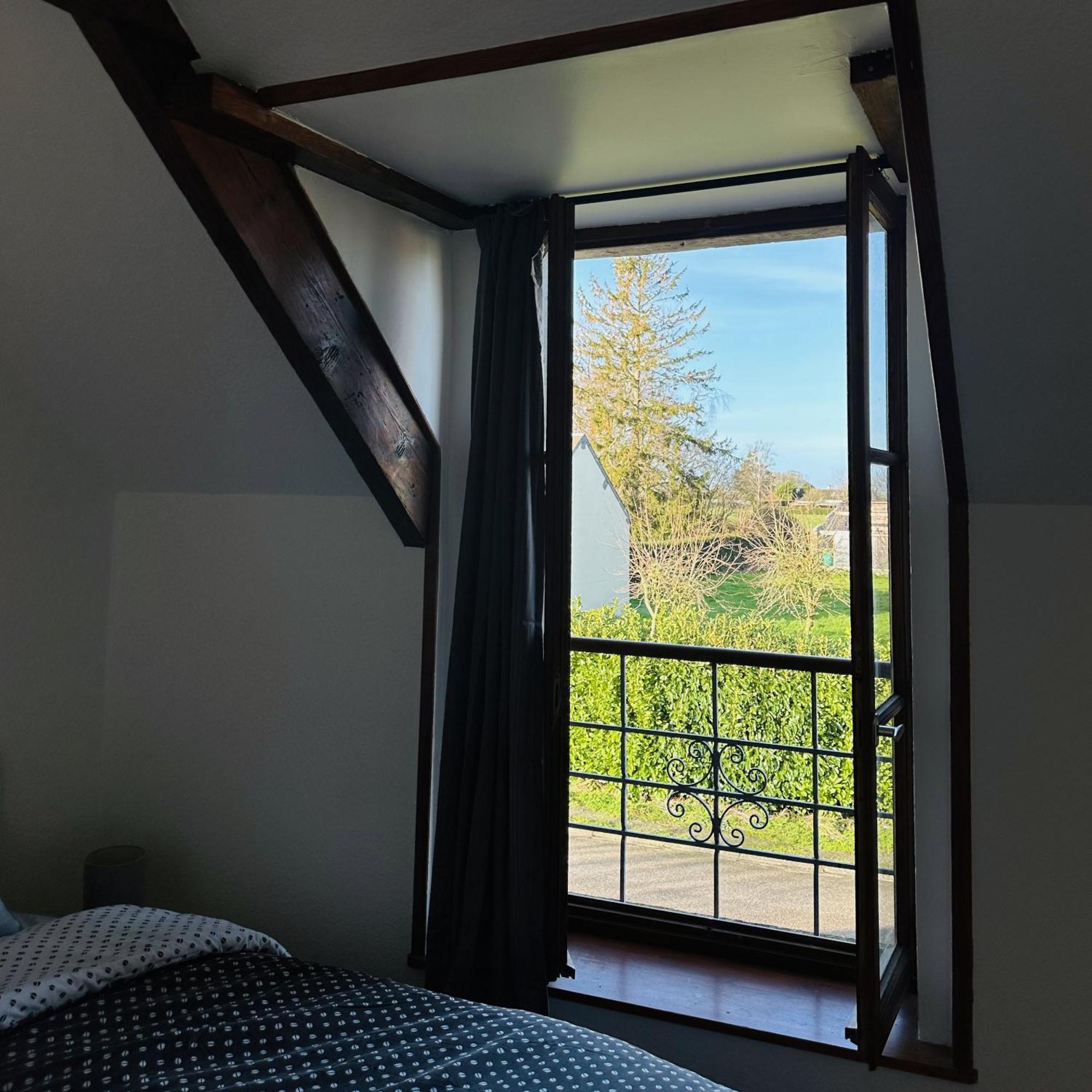 Gites Les Coquelicots Longueville  Екстериор снимка